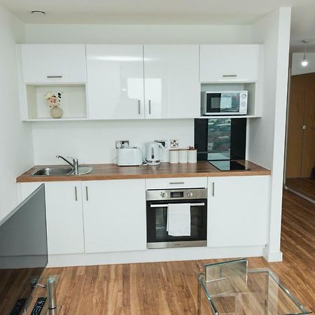 Studio Apartments Free Street Parking Subject To Availability 曼彻斯特 外观 照片