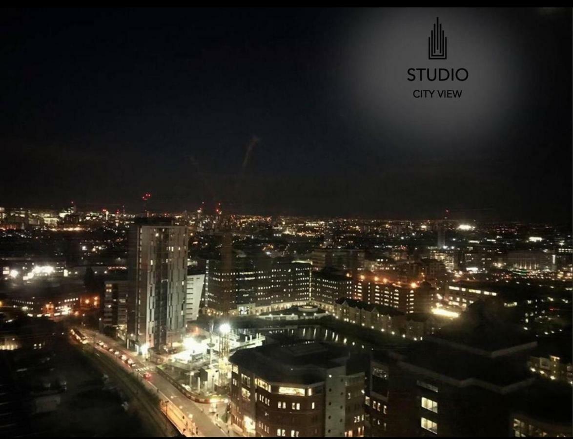 Studio Apartments Free Street Parking Subject To Availability 曼彻斯特 外观 照片
