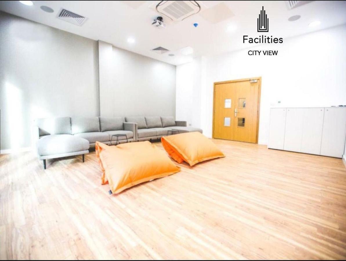 Studio Apartments Free Street Parking Subject To Availability 曼彻斯特 外观 照片